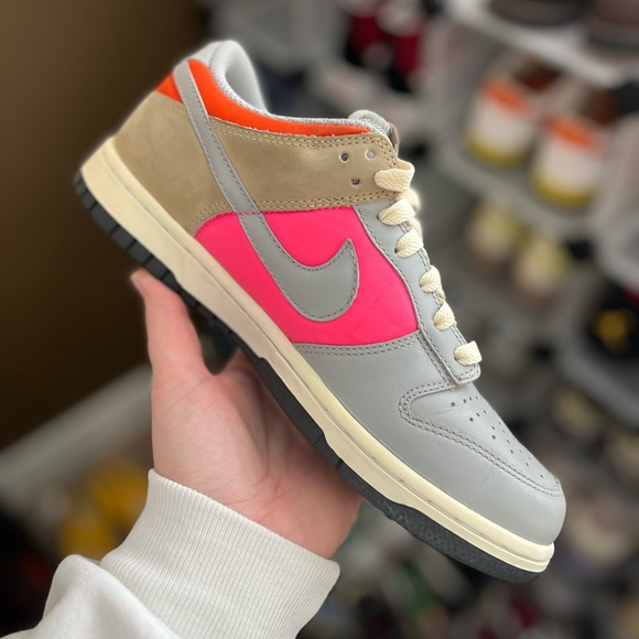 Vintage 2007 Nike Dunk Low, Womens 7, Medium Grey Laser Pink Tweed - Picture 4 of 12